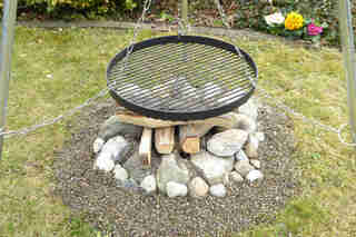 33080 grillrost schwarz zu haengegrill